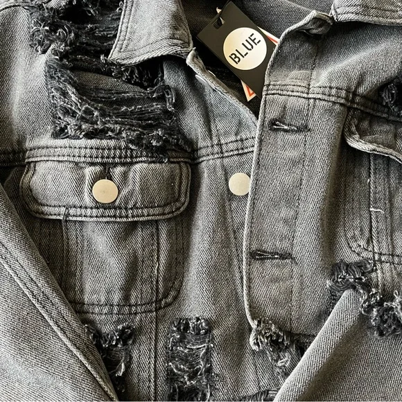 BNWT CROPPED BLACK WASHED DENIM JACKET🖤 - Picture 4 of 5